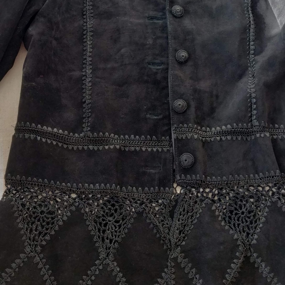Beautiful suede crochet jacket - Picture 3 of 4